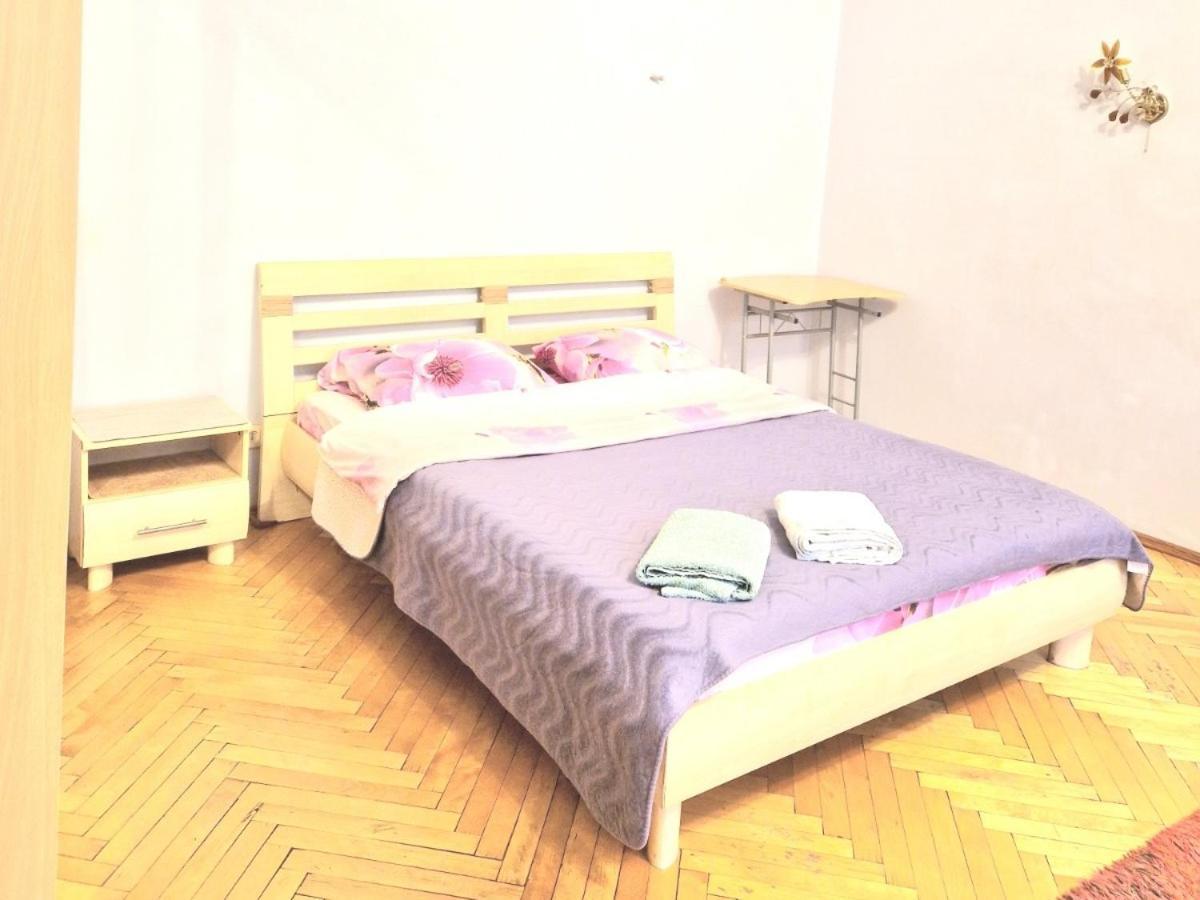 Apartments On Sholom Aleichem Та Ще Варіант Поруч إلفيف المظهر الخارجي الصورة
