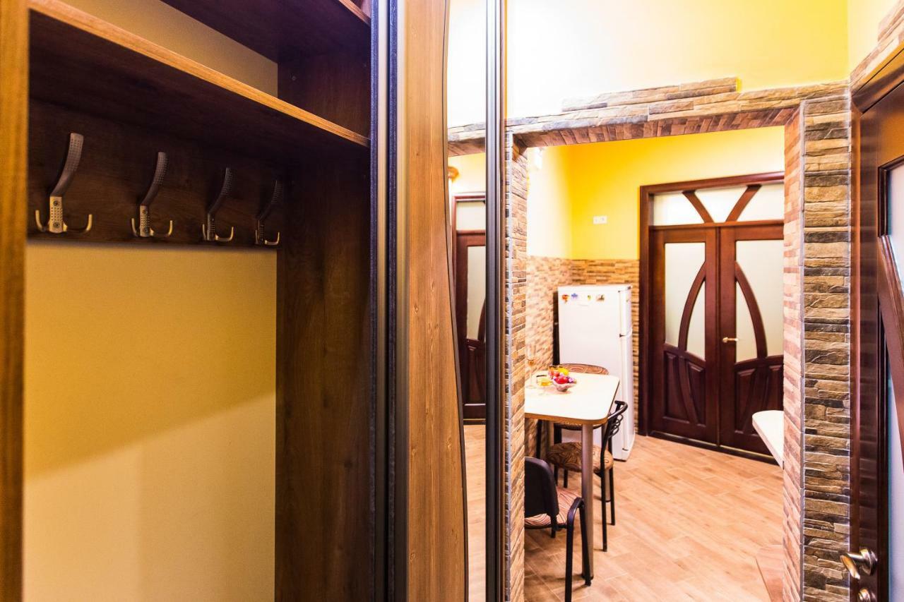 Apartments On Sholom Aleichem Та Ще Варіант Поруч إلفيف المظهر الخارجي الصورة