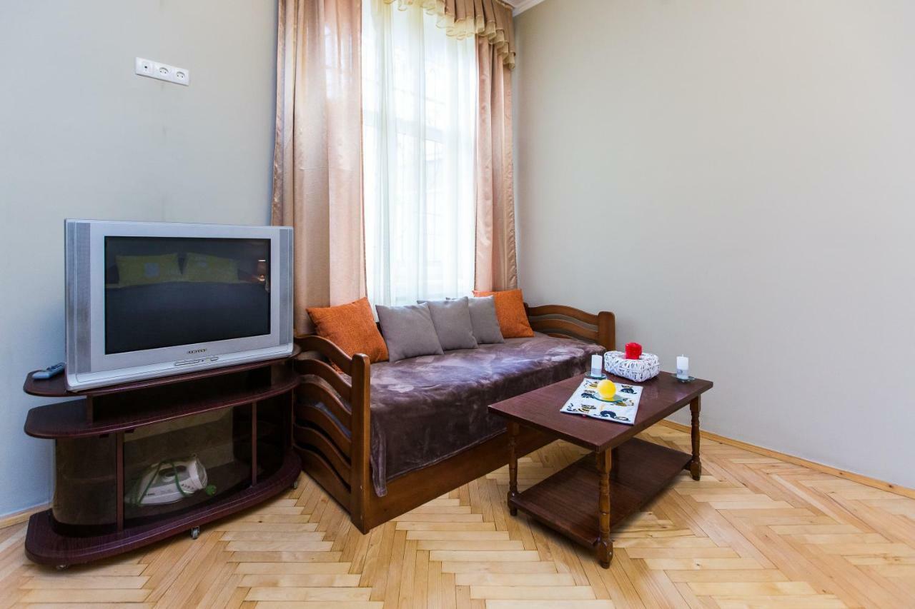 Apartments On Sholom Aleichem Та Ще Варіант Поруч إلفيف المظهر الخارجي الصورة